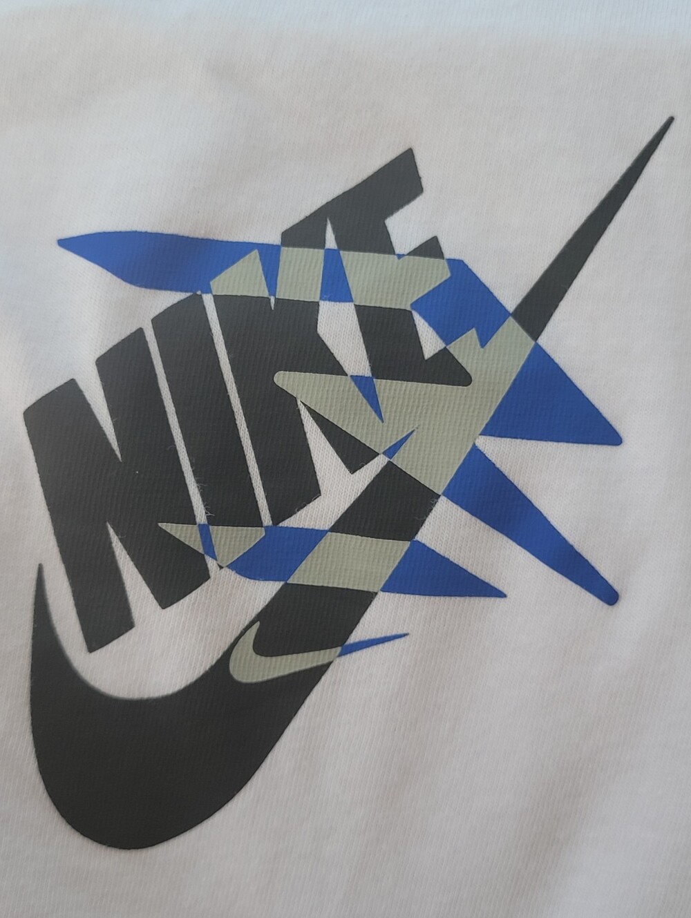 Nike 3Brand Boys White T-shirt. Size L 12-13 Years - Picture 5 of 6